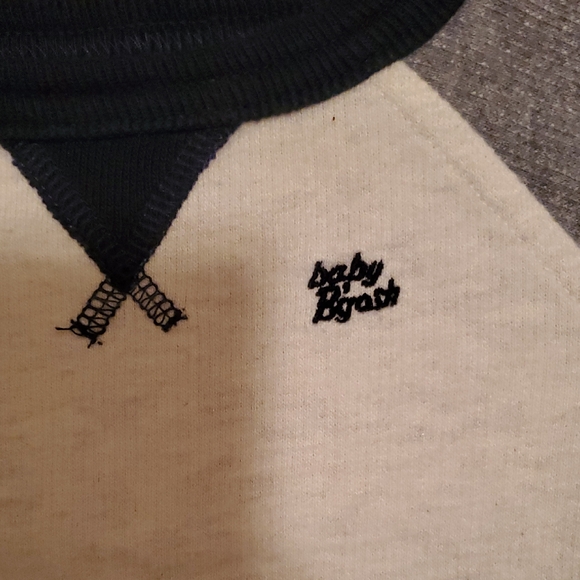 Baby bgosh sweatshirt - Picture 2 of 3